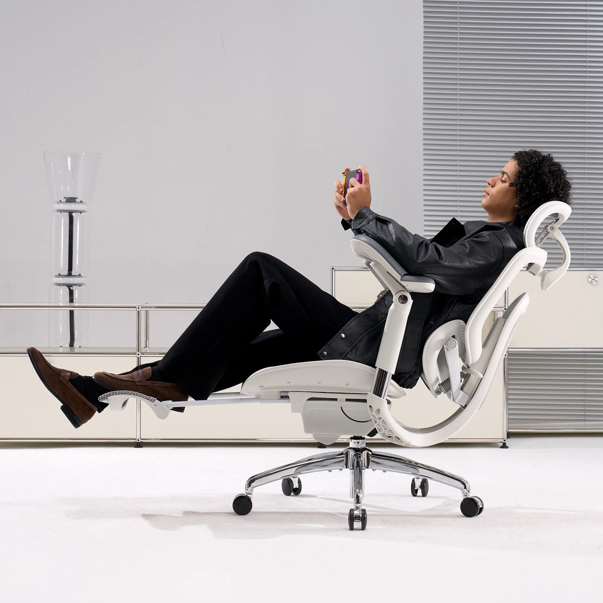 Doro C300 Pro V2 Full-Body Adaptive Ergonomic Chair